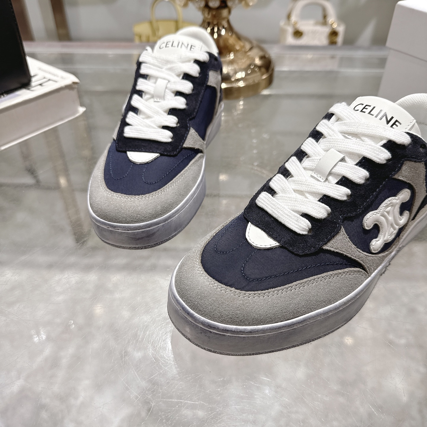 Celine 2025SS Logo Lace-Up Platform Sneakers - Simple, Comfortable, Chic 9 i1743931904557 7471 0 7