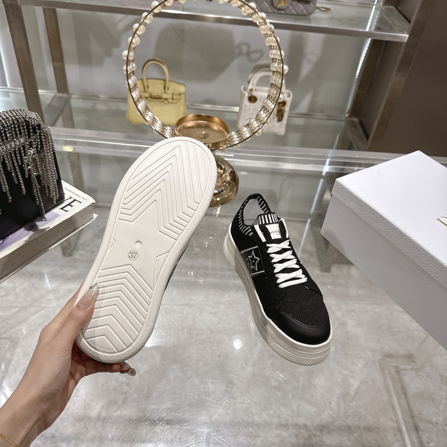 Dior Star Sneakers: Black Leather, Lightweight Sole, and Iconic Star Detail 10 i1743935054466 6988 0 8