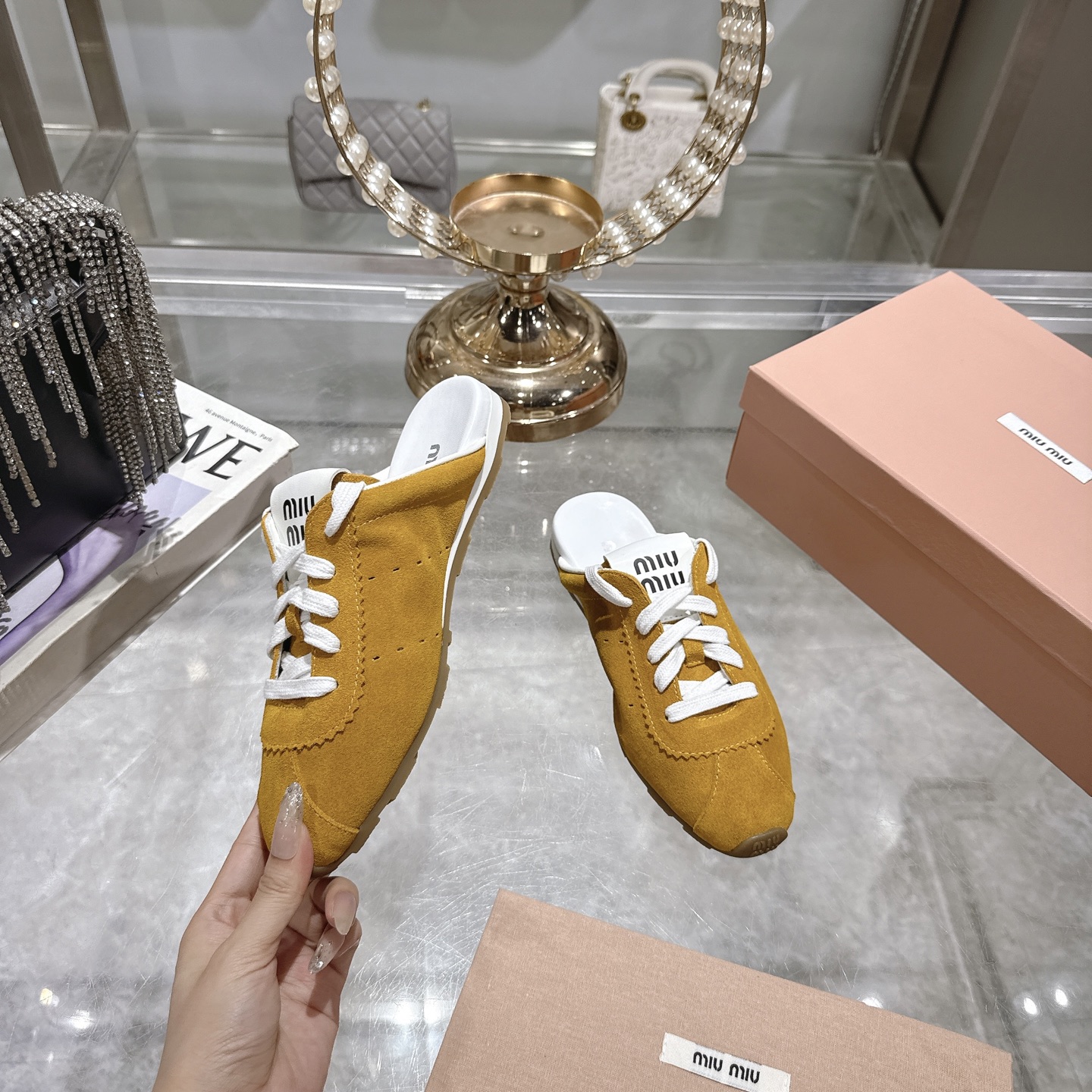Miu Miu 25SS Leather Mules with Adjustable Straps and Rubber Sole 5 i1746688036834 5137 0 3