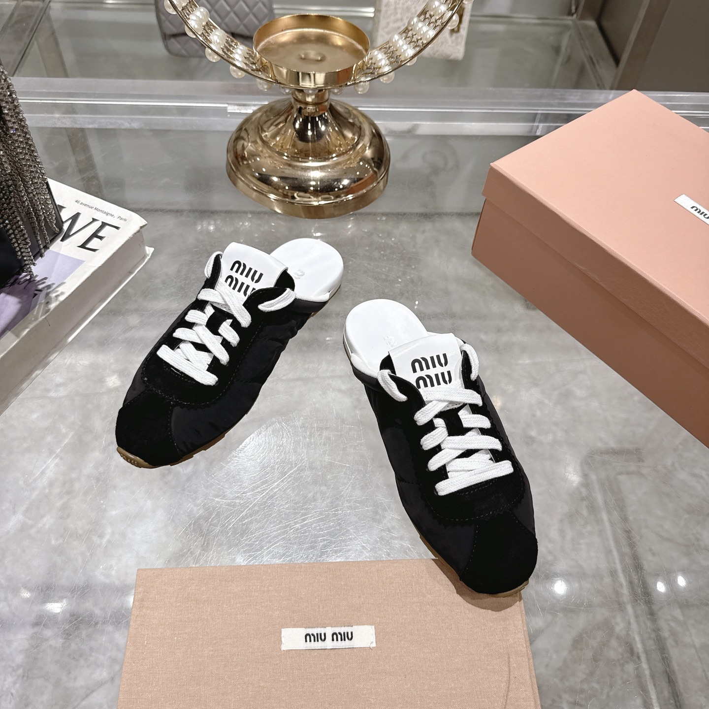 Miu Miu Spring Leather Mules with Adjustable Straps and Logo Detail 4 i1746688539488 8391 0 1
