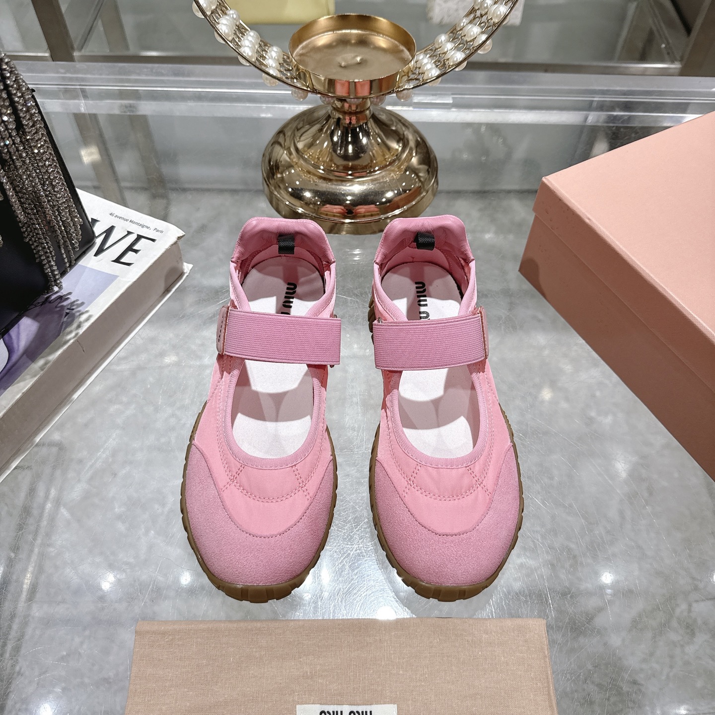 NO:494074,Miao Miao 25 ​​biscuit shoes Forrest Gump shoes casual shoes sneakers new spring and summer models Recently popular avant-garde and bold design Miu style is integrated into the simple lines of this thick-soled canvas sneakers. The chic logo is decorated on the tongue and back, embellished with retro. Thick-soled design bold and innovative avant-garde. Comfortable and breathable on the feet. The color is also very versatile. Number of 34-41 (34 41 customized), casual shoes/sneakers, miumiu, sneakers19860909缪缪25饼干鞋 阿甘鞋休闲鞋运动鞋 春夏新款 最近爆款前卫大胆的设计 miu风格融于此款厚底帆布运动鞋的简约线条 别致徽标饰于鞋舌与背后,点缀复古 厚底设计 大胆创新前卫 上脚舒适透气 颜色也很百搭码数34-41 (34 41订做),休闲鞋/运动鞋,miumiu,sneakers,Women's Shoes