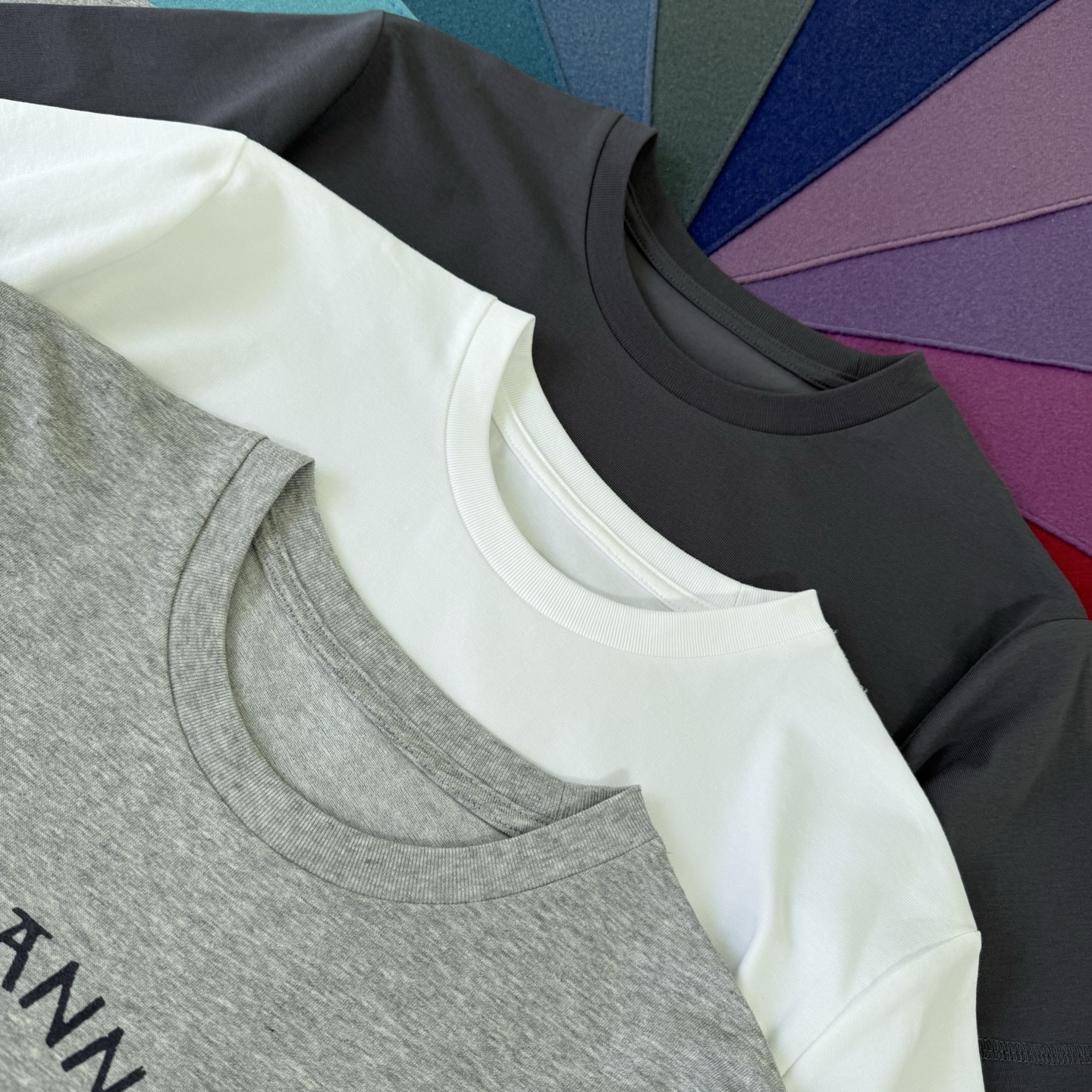 Minimalist Nordic Style T-Shirt for Women - Lightweight Cotton Blend 3 i1746541087382 1845 0 1