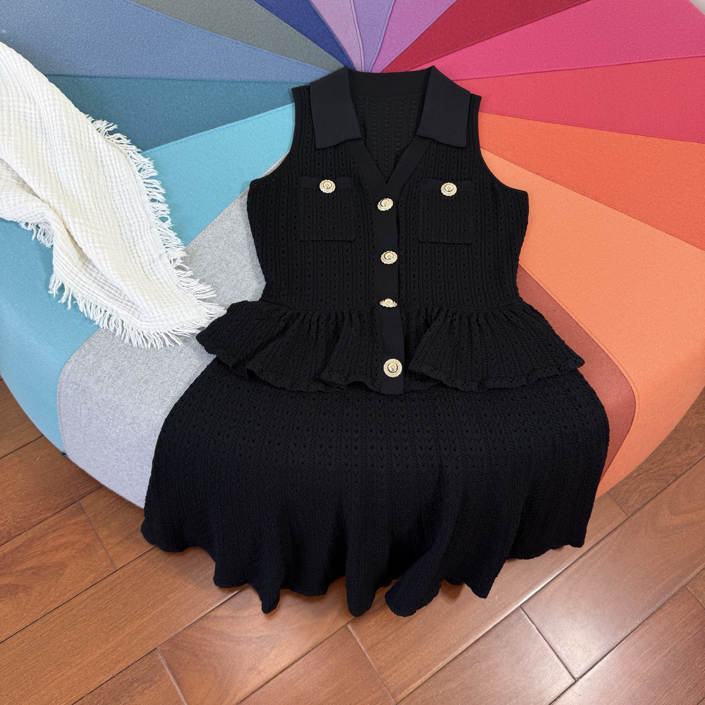 Resort Style Sleeveless Knit Dress with Ruffled Waist and Gold Button Detail 2 i1749309871487 8492 0 0