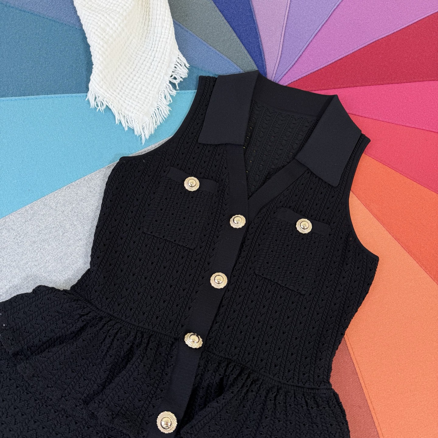 Resort Style Sleeveless Knit Dress with Ruffled Waist and Gold Button Detail 5 i1749309873025 9555 0 3