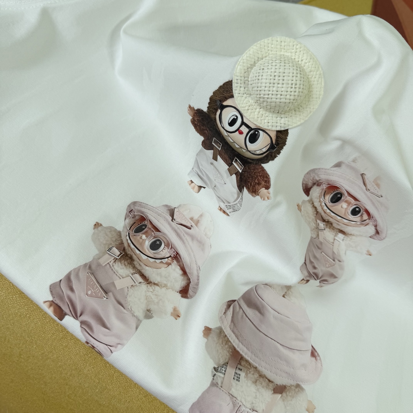 Kawaii Net Color T-Shirt with Summer White Woven Hat - Limited Edition 6 i1751116939739 1070 0 4