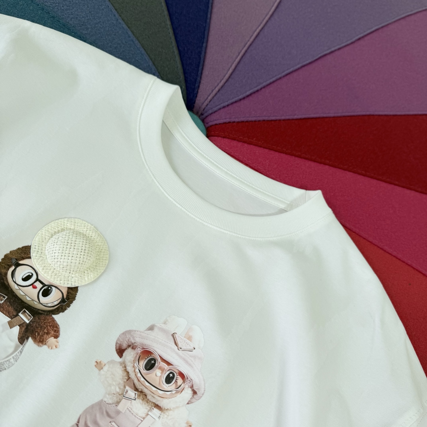 Kawaii Net Color T-Shirt with Summer White Woven Hat - Limited Edition 3 i1751116939796 551 0 1