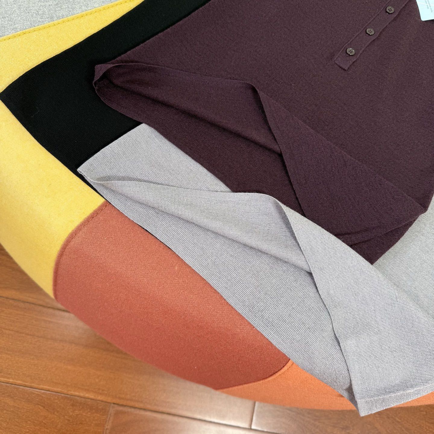 Cropped Knit Top for Women - Slim Fit, Breathable, and Stylish - Available in S, M, L 8 i1752492231109 7532 0 6