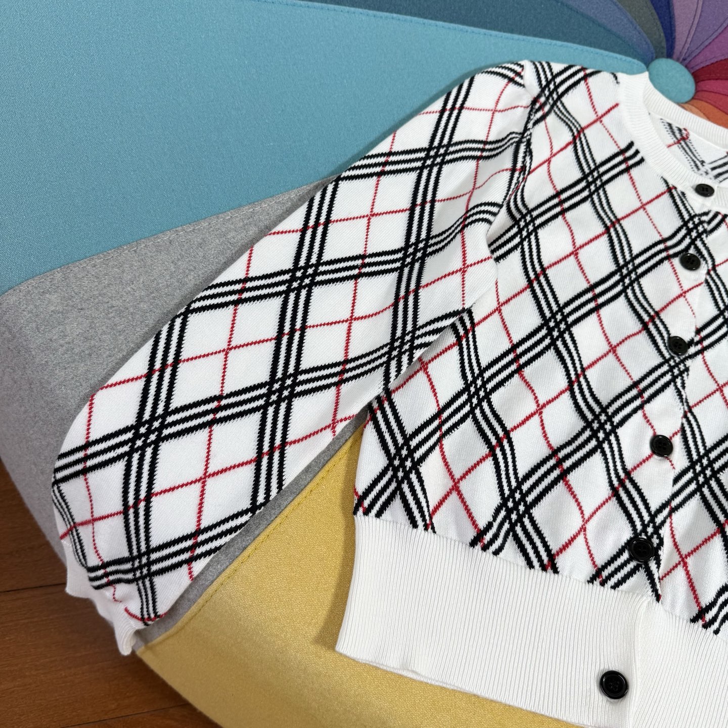 Autumn Knitted Cardigan Sweater for Women, Cropped Fit with Jacquard Plaid Design 5 i1753889676025 4023 0 3