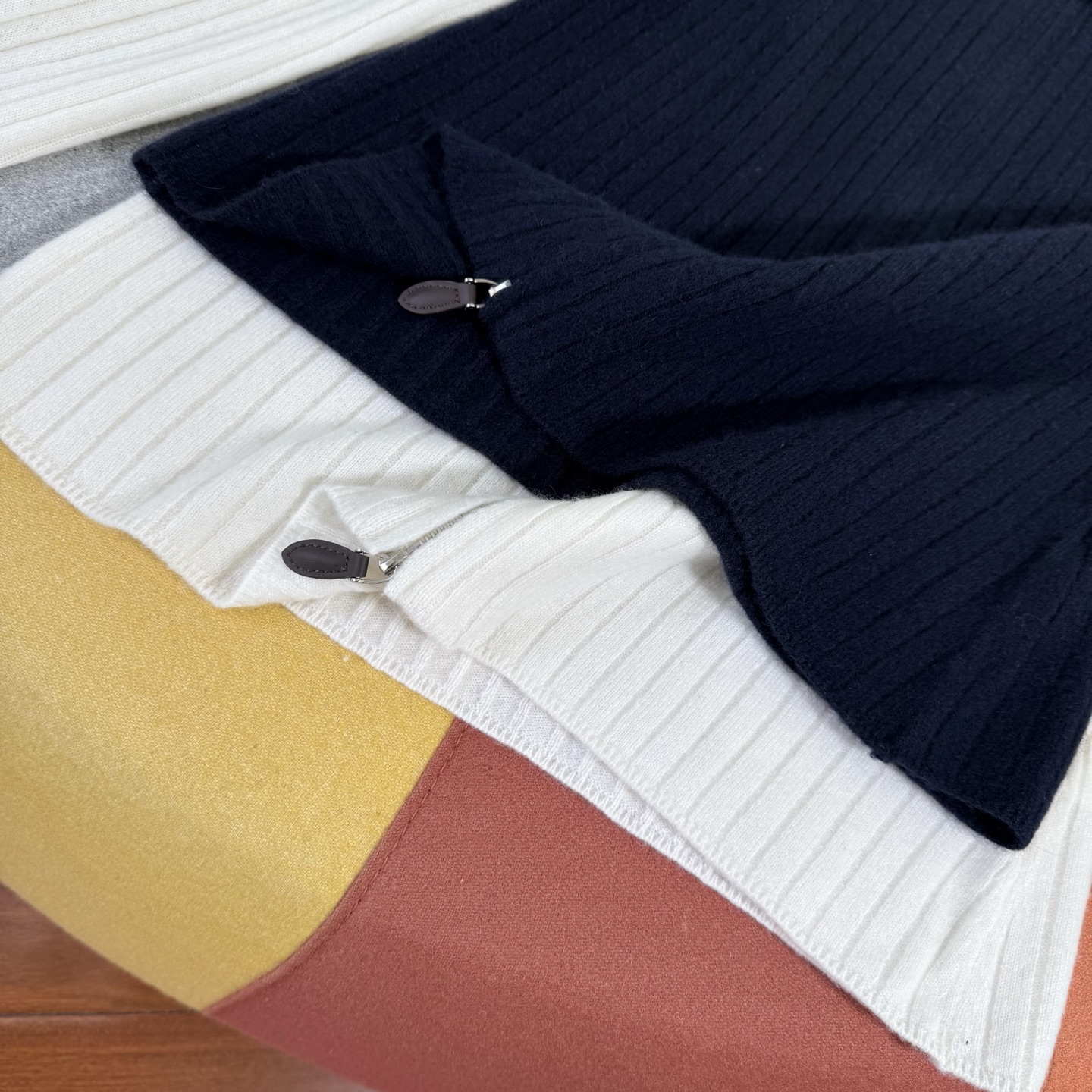 Wool Cashmere Blend Cardigan: Soft, Lightweight & Warm, Available in S, M, L 6 i1756725475085 1695 0 4