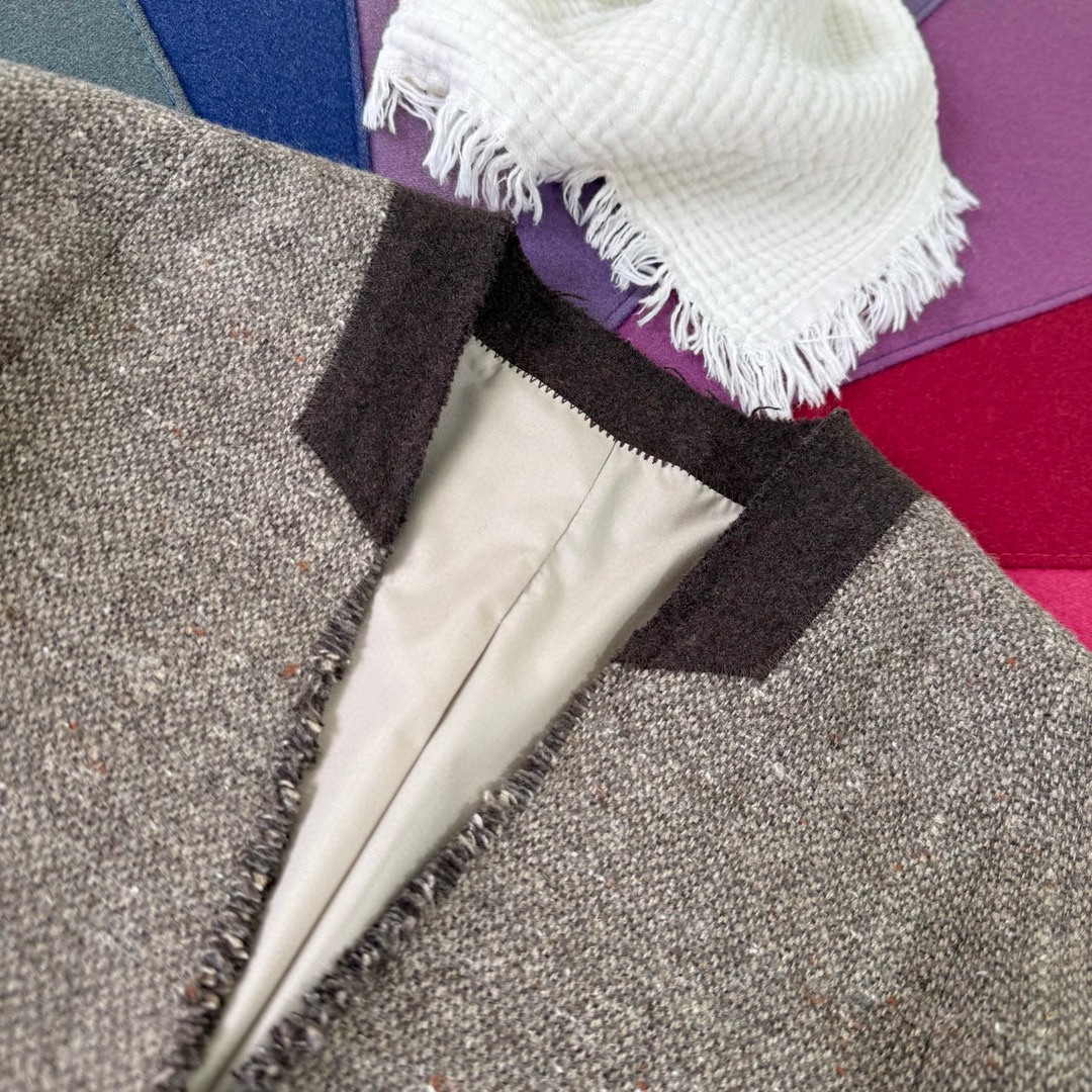 BC Italian Blend Linen Wool Coat with Raw Edge Detail and Multi-Function Design 3 i1758864174 6151 7