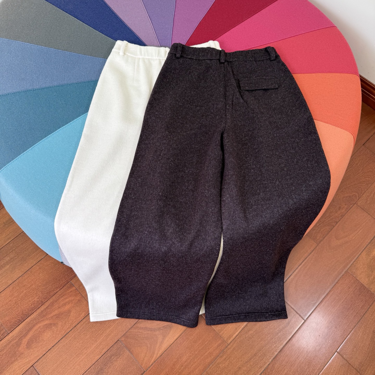 Row Style Thick Casual Pants with Elastic Waistband and Pocket Detailing 10 i1759392969781 1347 0 8