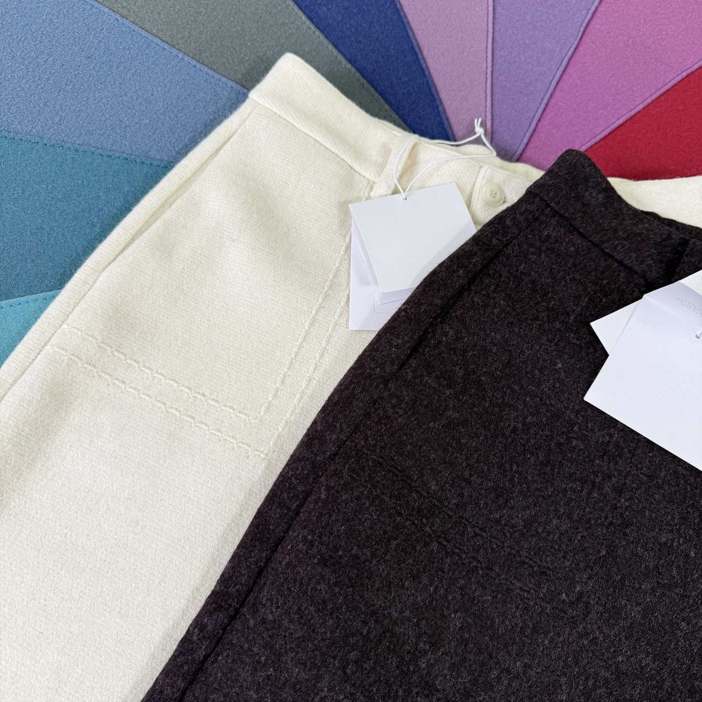 Row Style Thick Casual Pants with Elastic Waistband and Pocket Detailing 7 i1759392969867 3562 0 5