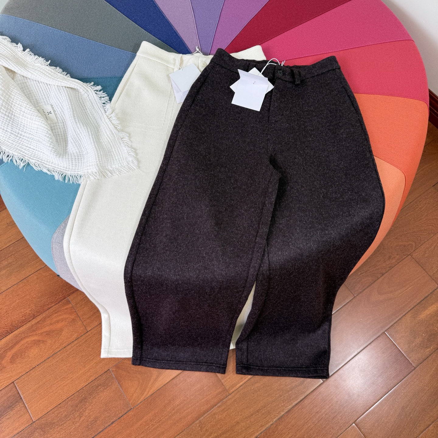 Row Style Thick Casual Pants with Elastic Waistband and Pocket Detailing 2 i1759392975915 6593 0 0