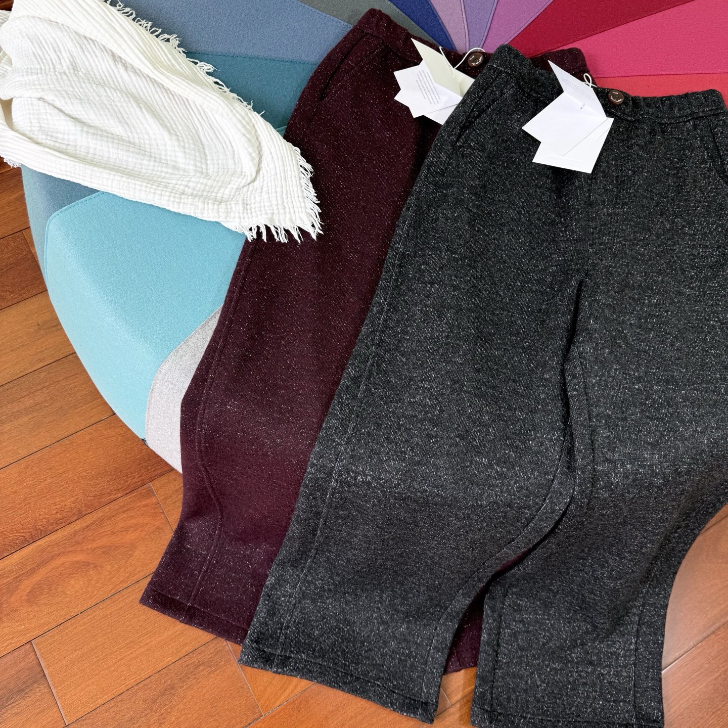 Wool-Blend Straight-Leg Trousers with Button Accents - Comfortable & Stylish 5 i1759568305698 7657 0 3