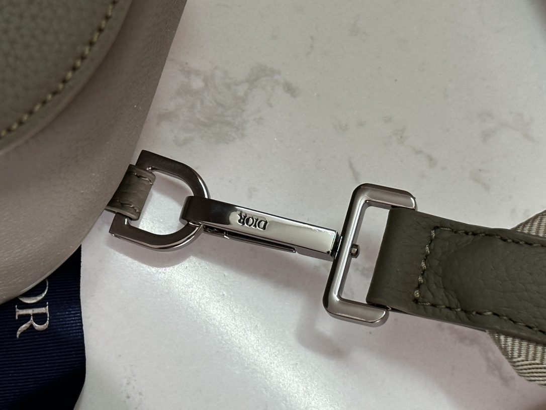 Dior Oblique Green Mini Saddle Bag, Iconic Design with Modern Details 8 i1714921817 1589 2
