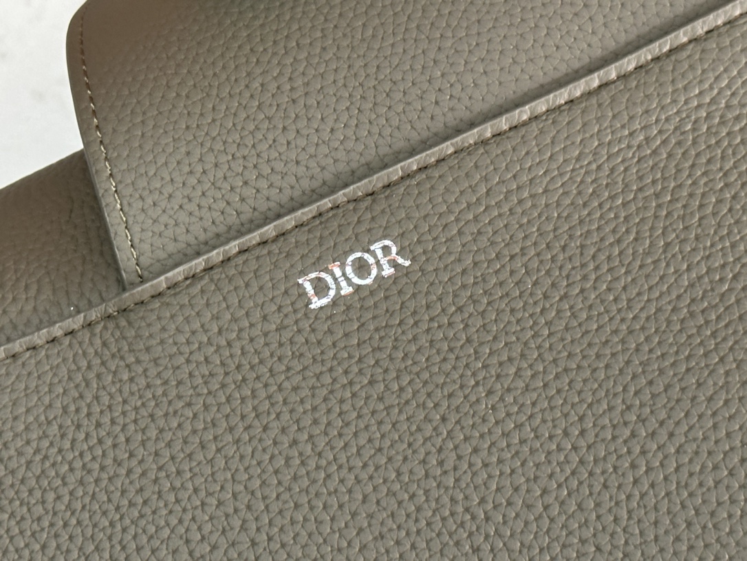 Dior Saddle Bag in Khaki Grained Calfskin with DIOR Jacquard Strap 5 i1714922399 799 3