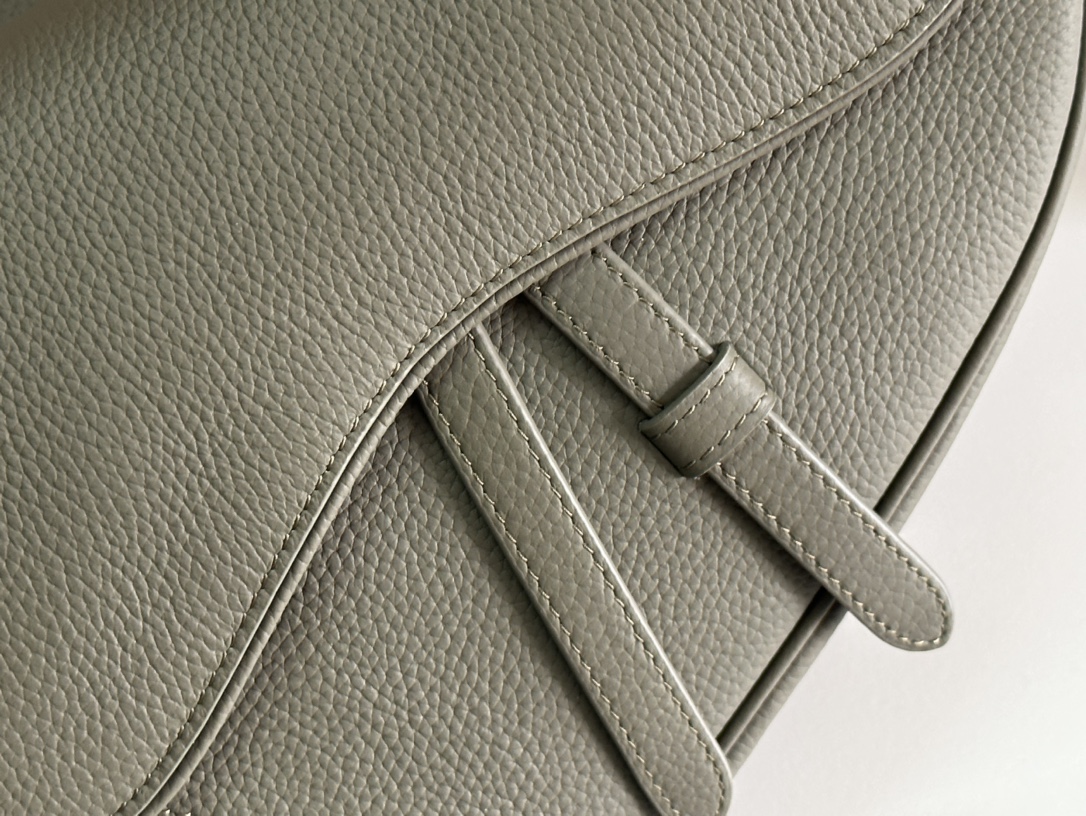 Dior Saddle Bag in Khaki Grained Calfskin with DIOR Jacquard Strap 3 i1714922399 9088 5