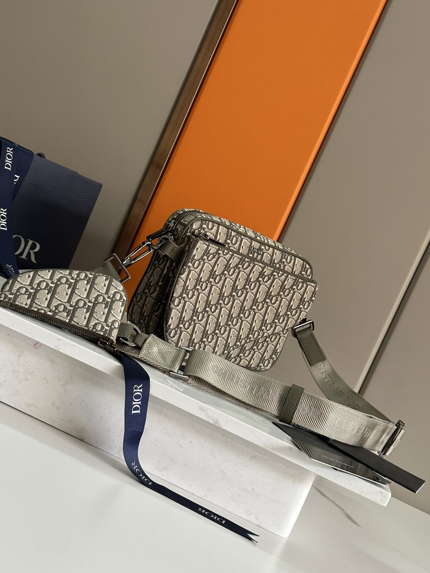 Dior Oblique Jacquard Saddle Trio: Messenger Bag with Detachable Pouches 3 i1714922566 6271 8