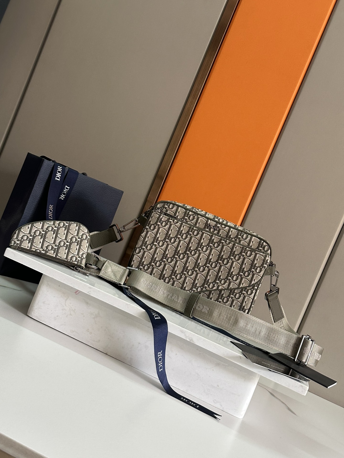Dior Oblique Jacquard Saddle Trio: Messenger Bag with Detachable Pouches 2 i1714922566 6749 1