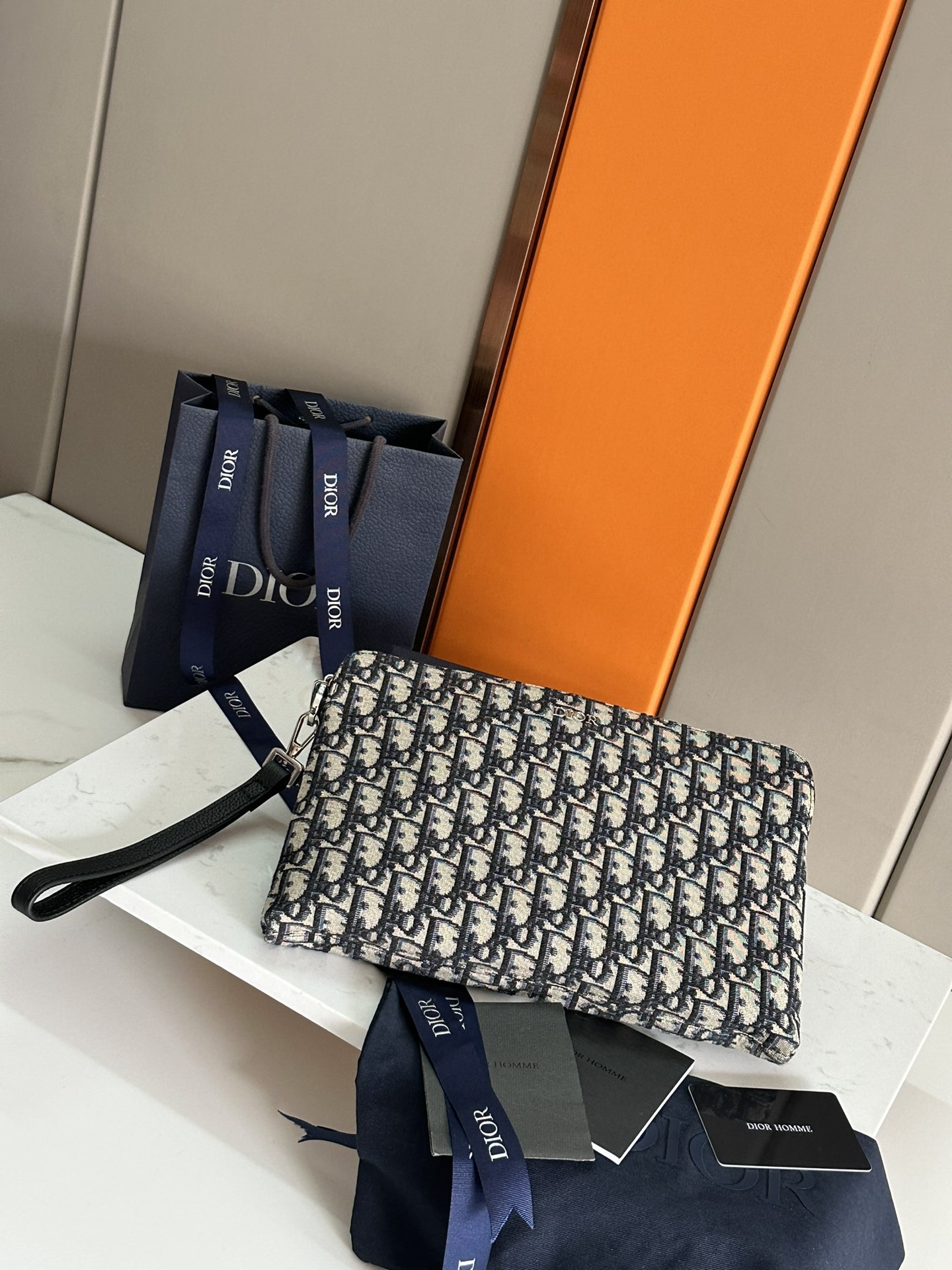 NO:213489,【Top original single quality】 Dior OBLIQUE clutch [with genuine black box for counter] Model 2OBCA2510 Beige and black Oblique print The exterior is decorated with the 