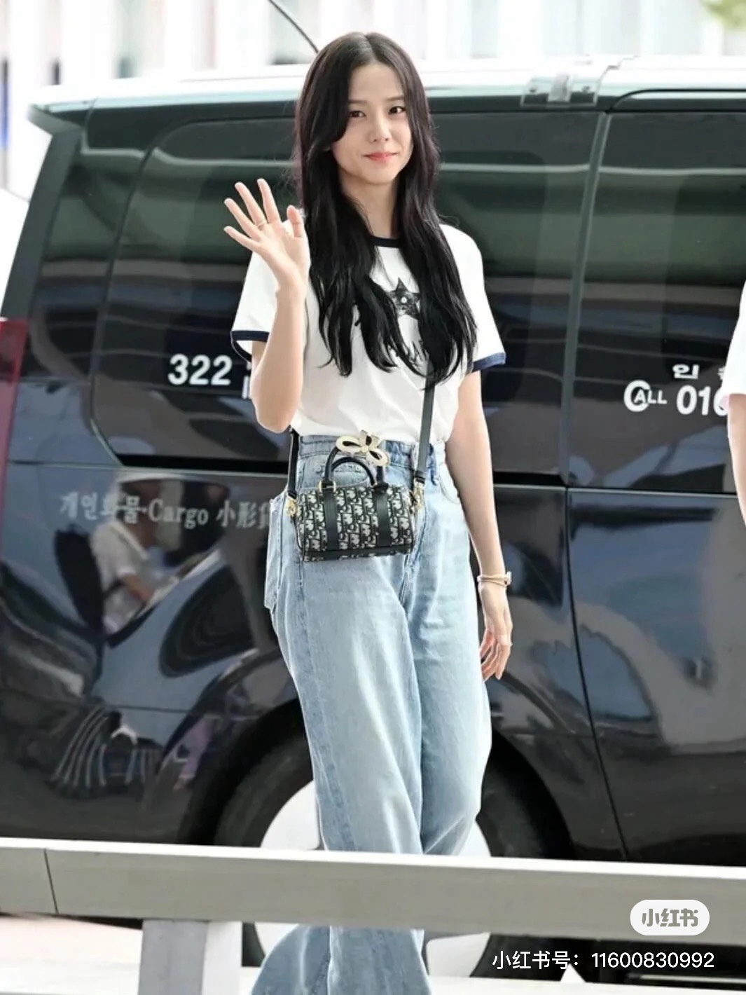 NO:213407,The most popular one recently must be Dior Groove, it deserves it!  I can put down the iPhone 15 ro!  What a practical and beautiful little cutie, Dior, Dior19860909最近最火热度最高的一定是Dior groove 当之无愧了吧！ 能放的下ihone 15 ro哦！ 真是个实用且高颜值的小可爱,迪奥,dior,dior,Bag