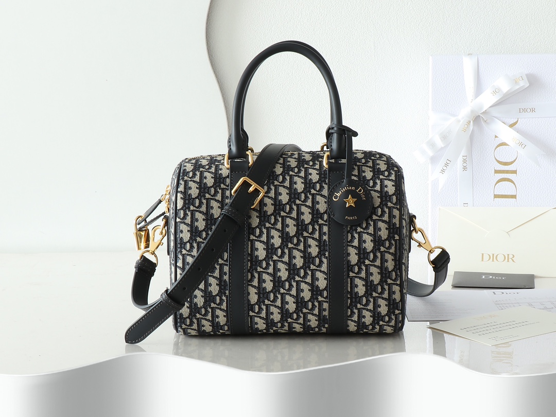 NO:213396,Dior Groove 25 handbag 