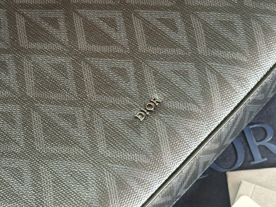     顶级 A5 手拿包黑色 Oblique 印花

编号2ESCA483YKY_H03E
尺寸：27