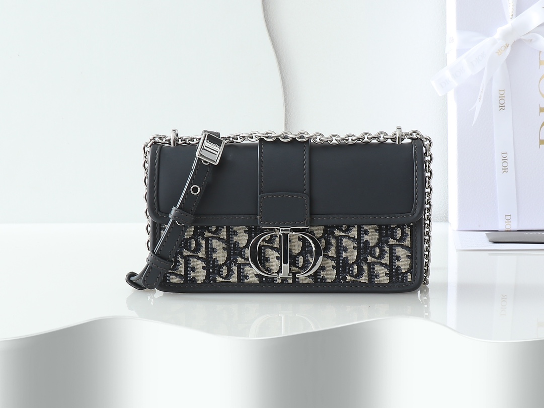 NO:213424,30 Montaigne East-West Chain Bag 
