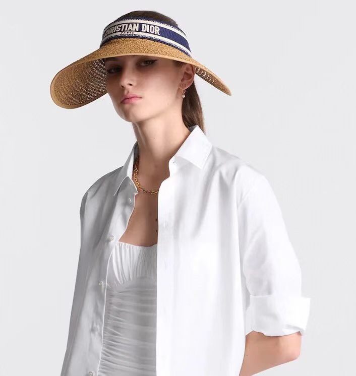 Dior Dior 刺绣字母大边空顶帽