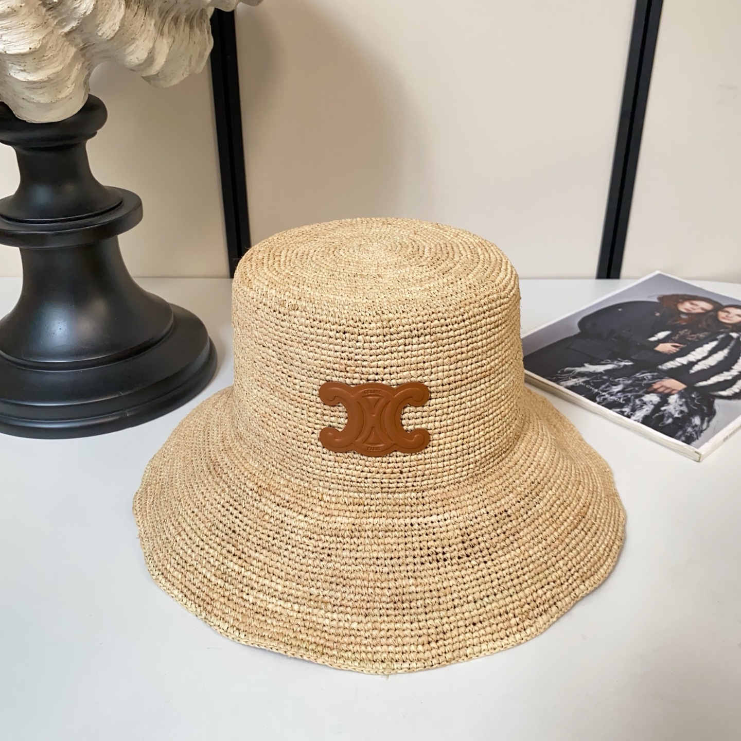 Celine 凯旋门logo拉菲草盆帽