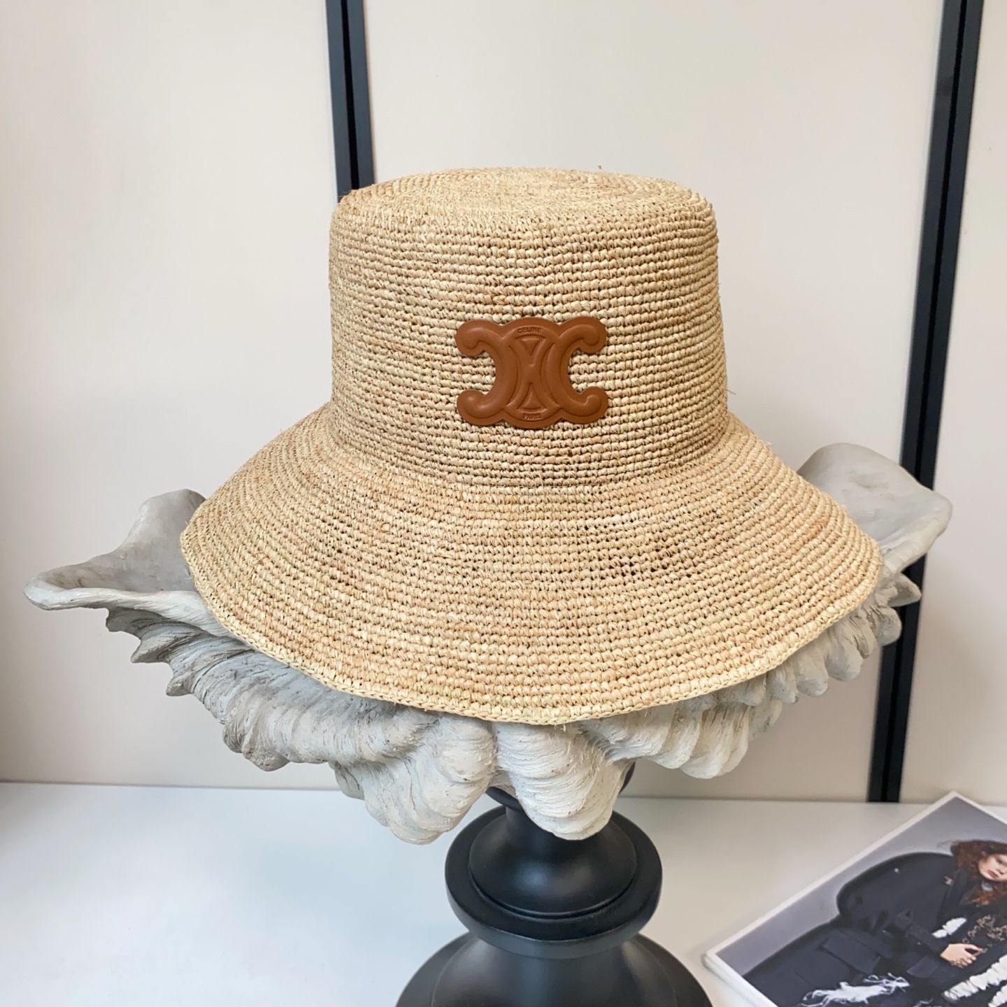 Celine 凯旋门logo拉菲草盆帽