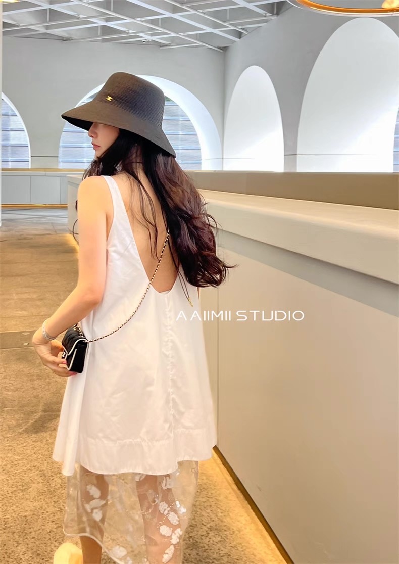 Chanel Chanel香奈儿超细进口纸草大帽檐草盆帽