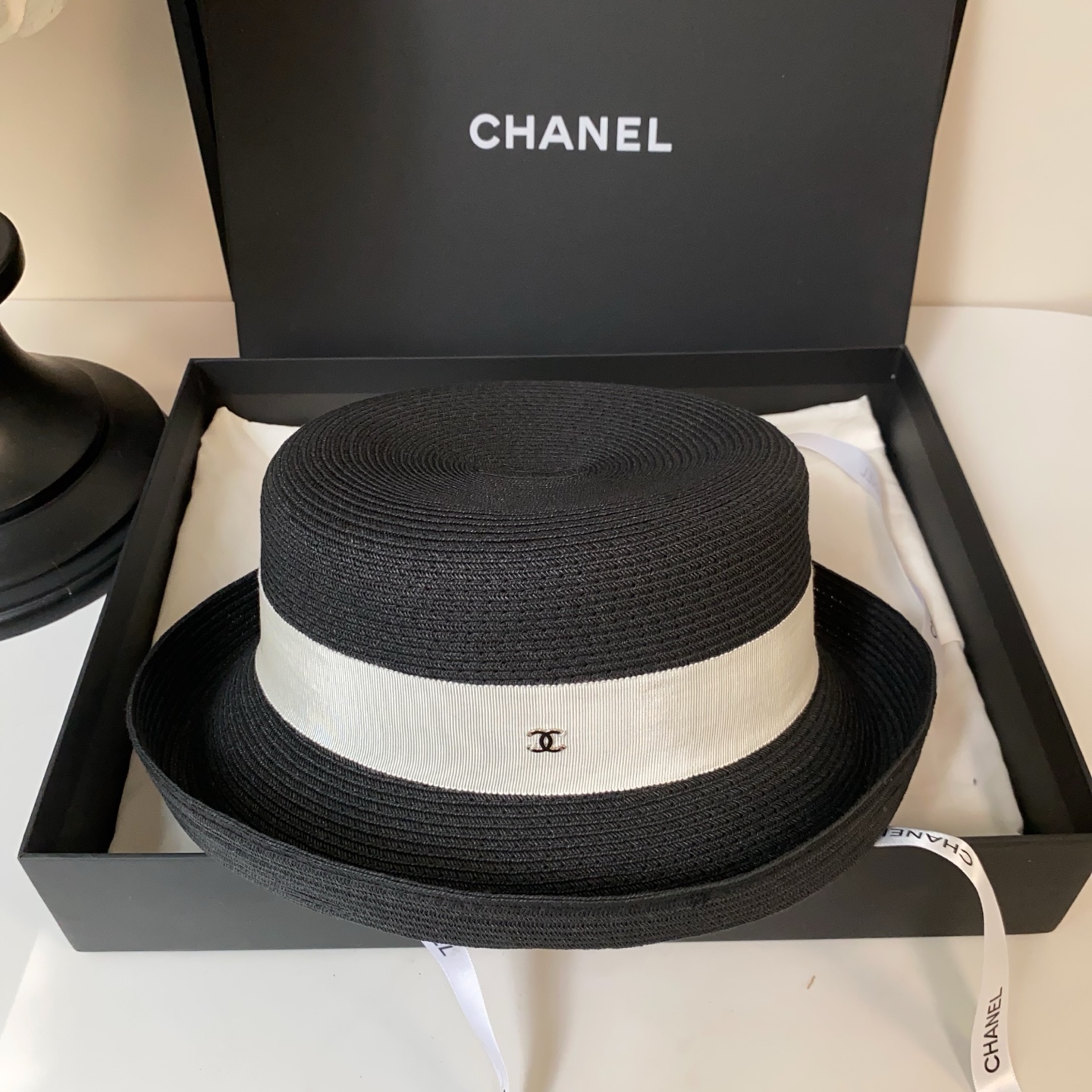 Chanel 超细进口纸草小香卷边檐盆帽