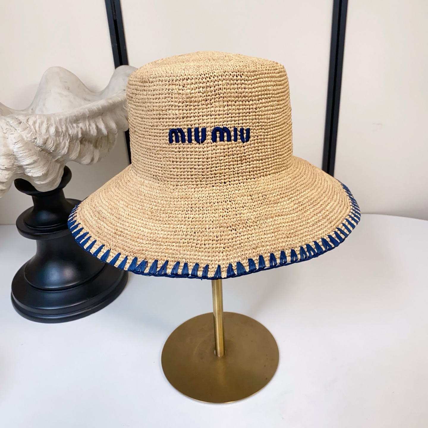 Miu Miu 缪缪miumiu刺绣logo拉菲草镂空草盆帽