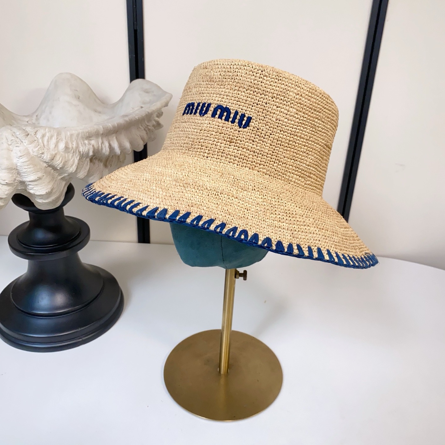 Miu Miu 缪缪miumiu刺绣logo拉菲草镂空草盆帽