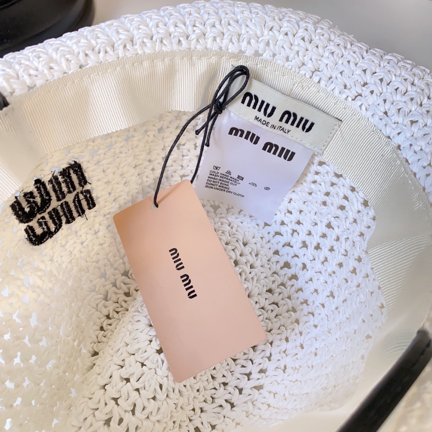 Miu Miu miumiu缪缪刺绣logo纸草礼帽