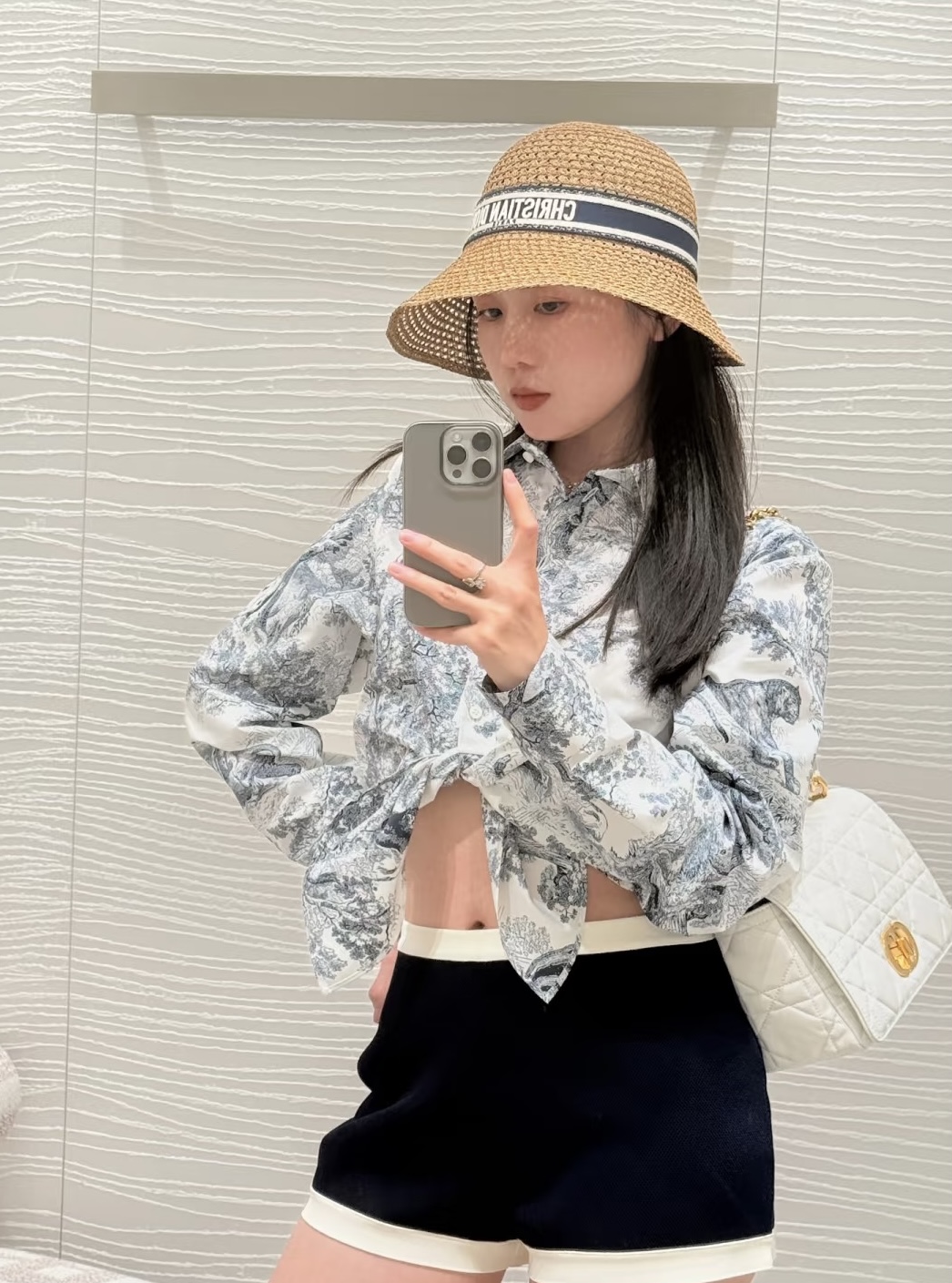 Dior DIOR迪奥 刺绣l字母进口纸草盆帽