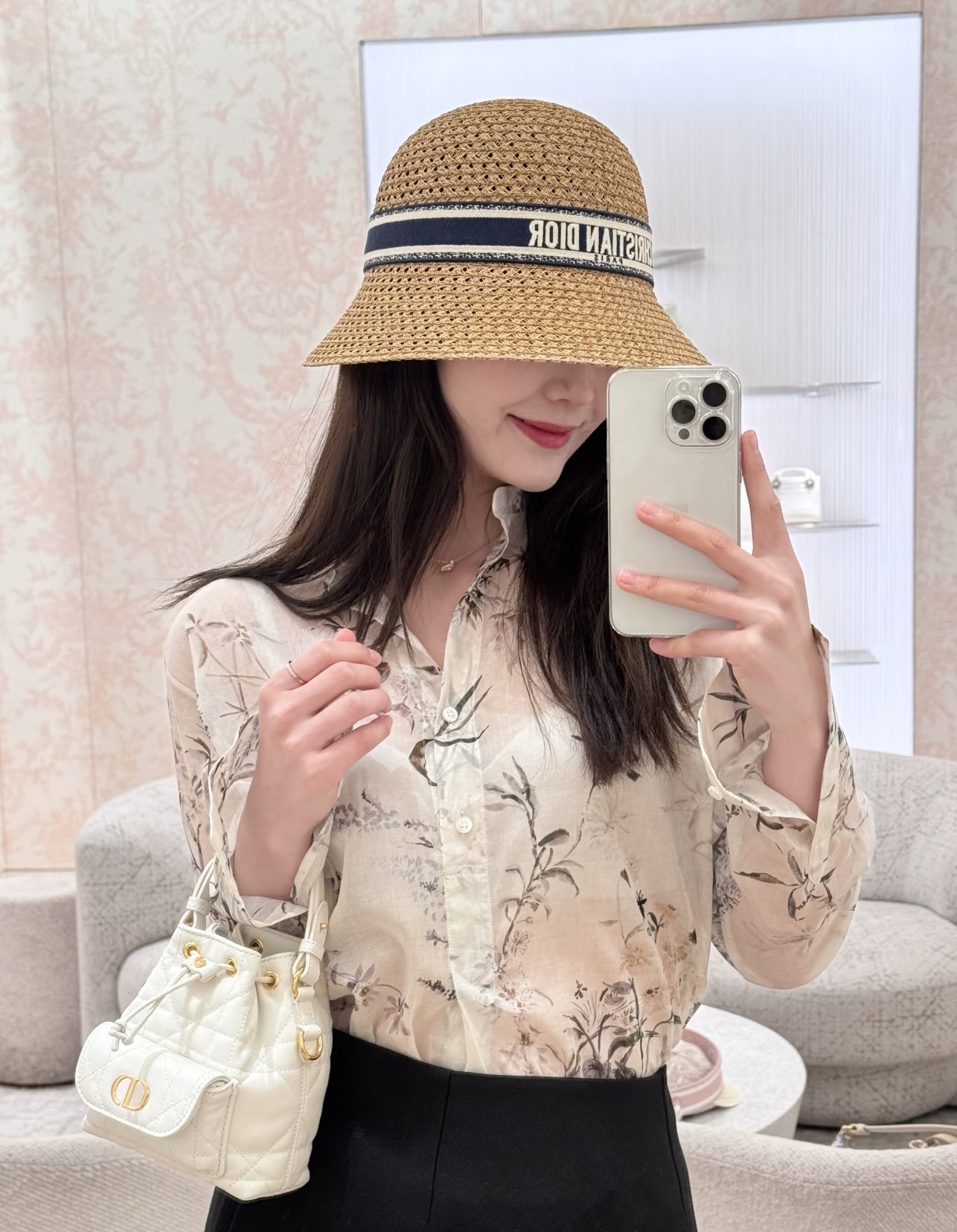 Dior DIOR迪奥 刺绣l字母进口纸草盆帽