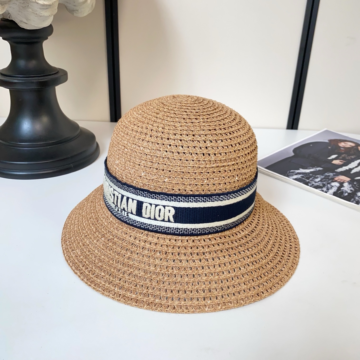Dior DIOR迪奥 刺绣l字母进口纸草盆帽