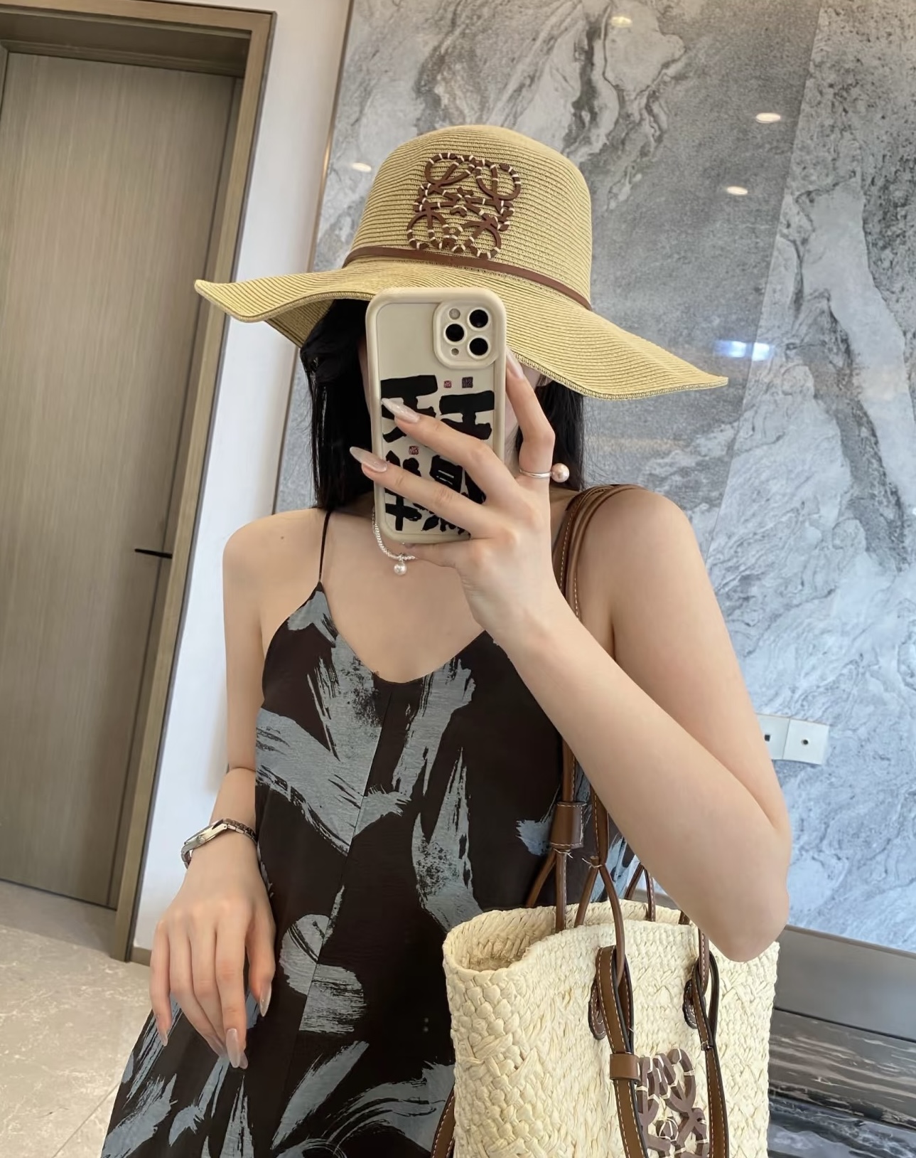 Loewe 罗意威大边草盆帽