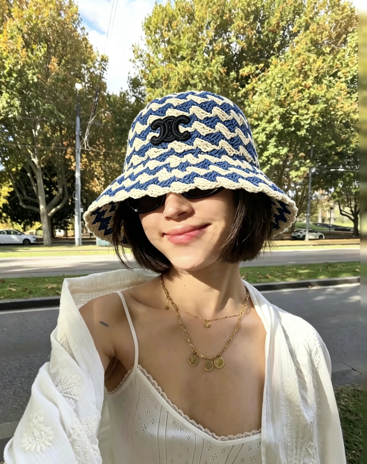 NO:825075,Celine Arc de Triomphe color-blocked papyrus hat, popular style, rebates for shipping, versatile hat shape, small face, exclusive mixed color beach style, fashionable sunshade, beige color, beige blue, purple blue, straw hat, fisherman hat, baseball cap, hat, celine, celine, espadrilles, hats19860909Celine赛琳凯旋门拼色纸草盆帽 爆款返单出货 百搭帽型 显脸小 混色海边独家风 时尚遮阳两不误 米本色 米蓝色 紫蓝色 帽子草帽渔夫帽棒球帽,帽子,celine,celine,espadrilles,hats,hat