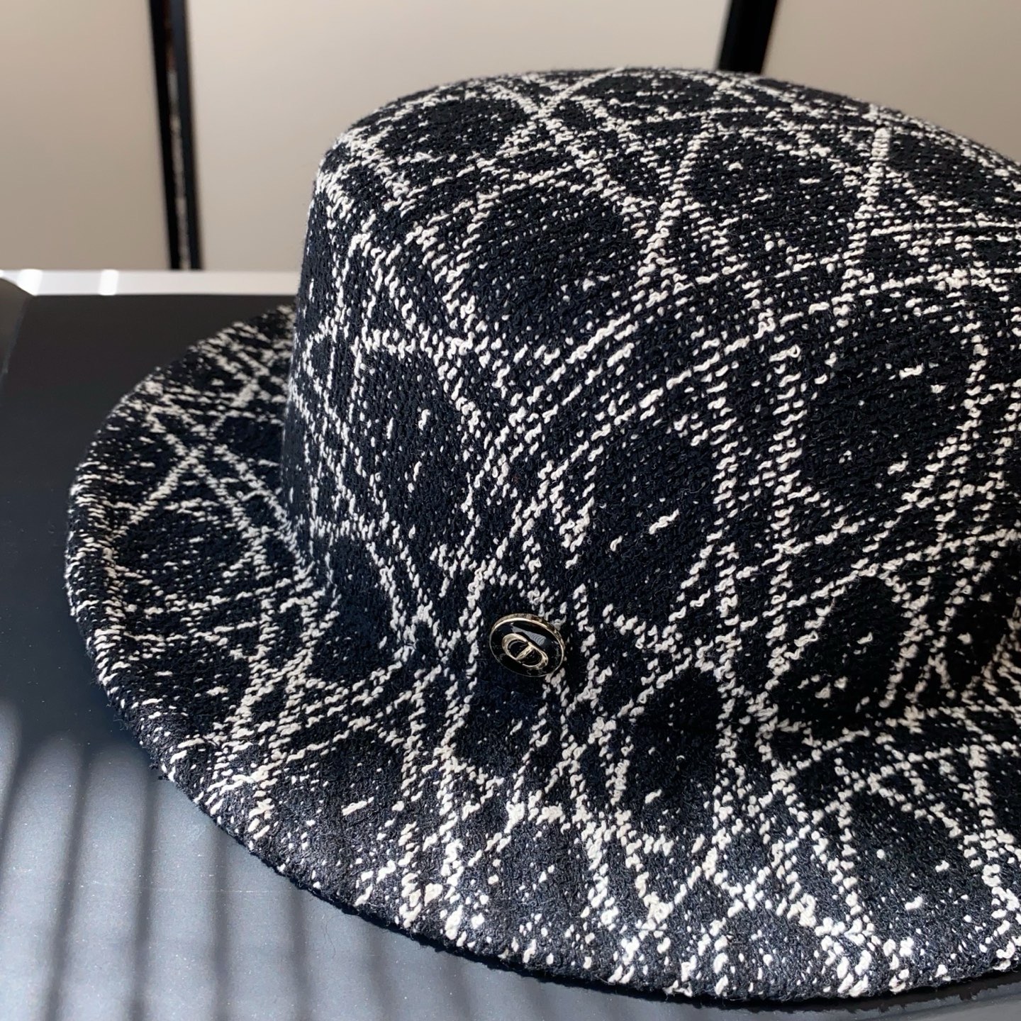 🆕Dio*秋冬款 🔗法式复古格纹平顶帽 📸名媛范百搭拍照出片 📦白色 黑色  