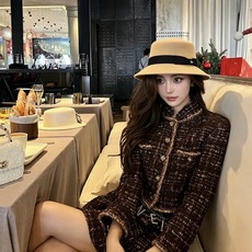 🆕26秋冬新款ꫛꫀꪝ ❥—— ✨ 小香经典黑蝴蝶结+小标识 ⚜️简约高级,满满的法式氛围感 🦙优质羊毛材质,帽型挺括有型 🆕26秋冬新款ꫛꫀꪝ ❥—— ✨ 小香经典黑蝴蝶结+小标识 ⚜️简约高级,满满的法式氛围感 🦙优质羊毛材质,帽型挺括有型