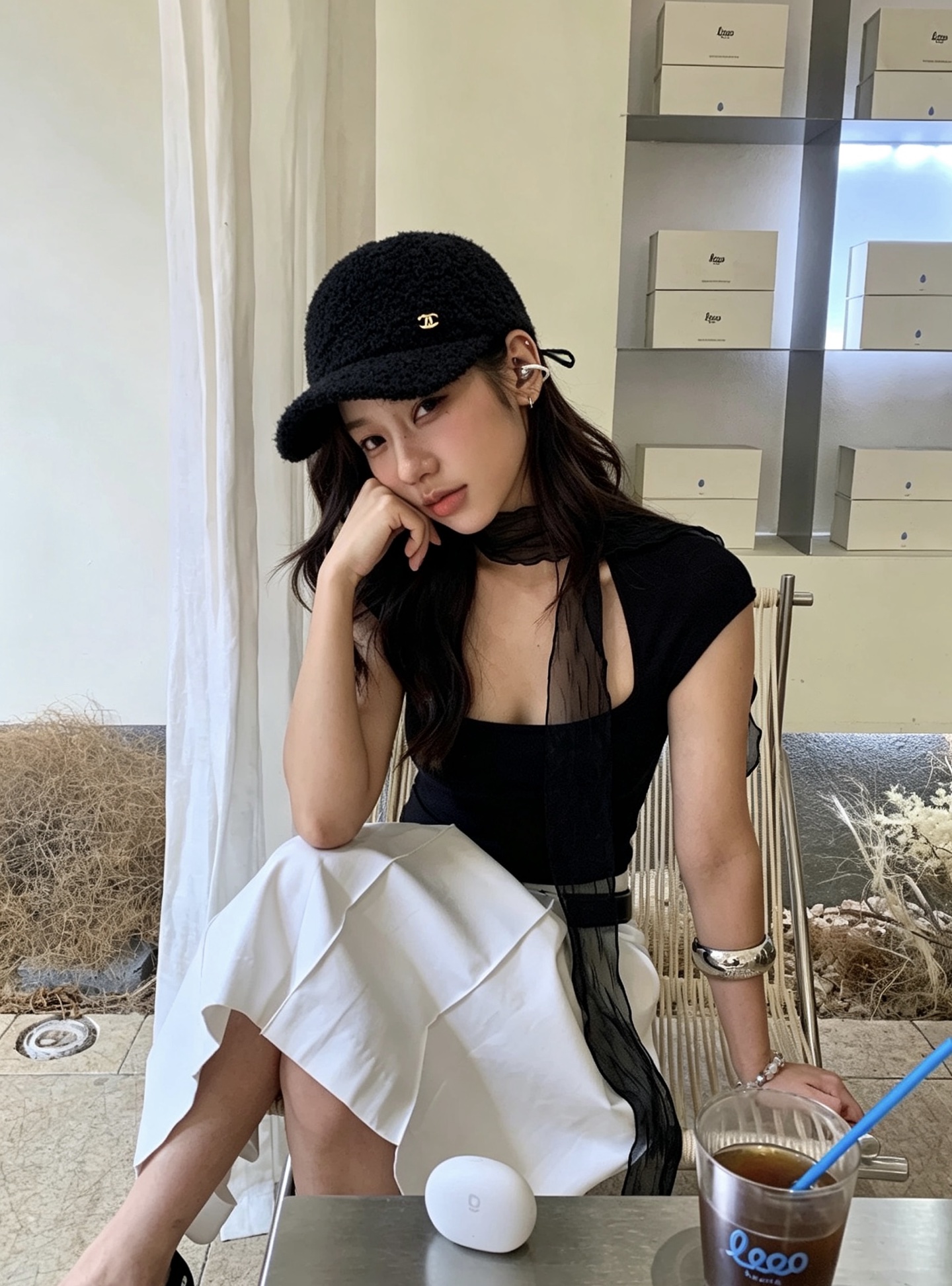 🆕26秋冬新款ꫛꫀꪝ ❥—— ▪️ 谁懂啊！秋冬刚需毛绒帽来咯 ☁️软糯圈圈毛面料上手巨有质感 📷自带小系带设计，可调节
