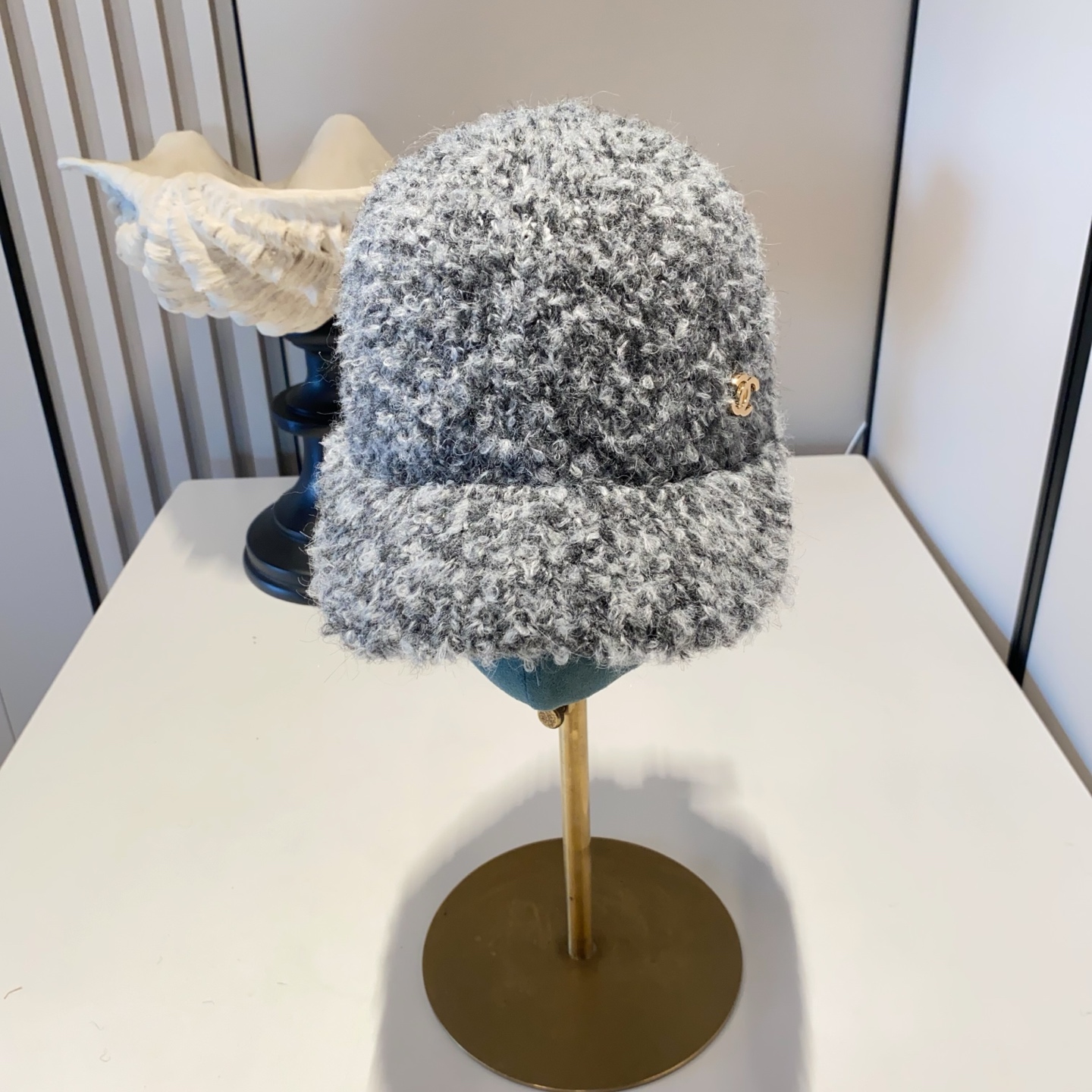 🆕26秋冬新款ꫛꫀꪝ ❥—— ▪️ 谁懂啊!秋冬刚需毛绒帽来咯 ☁️软糯圈圈毛面料上手巨有质感 📷自带小系带设计,可调节 🆕26秋冬新款ꫛꫀꪝ ❥—— ▪️ 谁懂啊!秋冬刚需毛绒帽来咯 ☁️软糯圈圈毛面料上手巨有质感 📷自带小系带设计,可调节