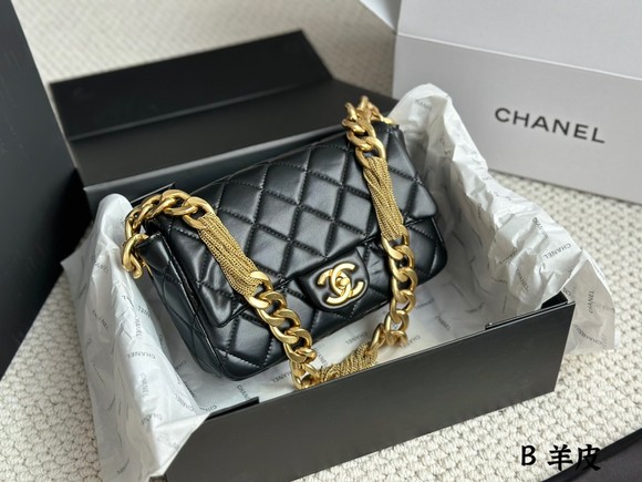 Chanel Classic Flap Bag 7 Star Crossbody & Shoulder Bags Black Lambskin Sheepskin Vintage Chains