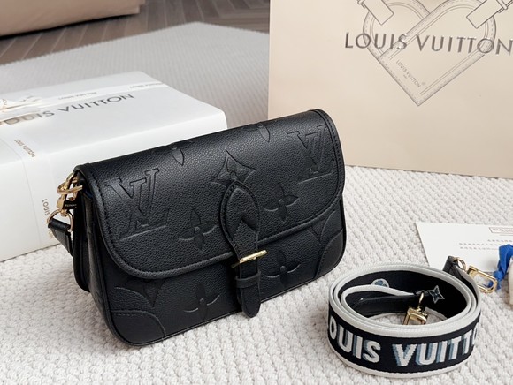 Louis Vuitton Crossbody & Shoulder Bags Vintage Baguette