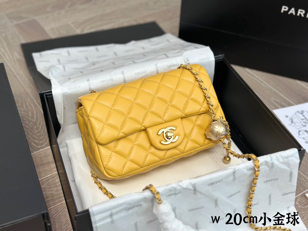 Fake Cheap best online
 Chanel Crossbody & Shoulder Bags White Chains