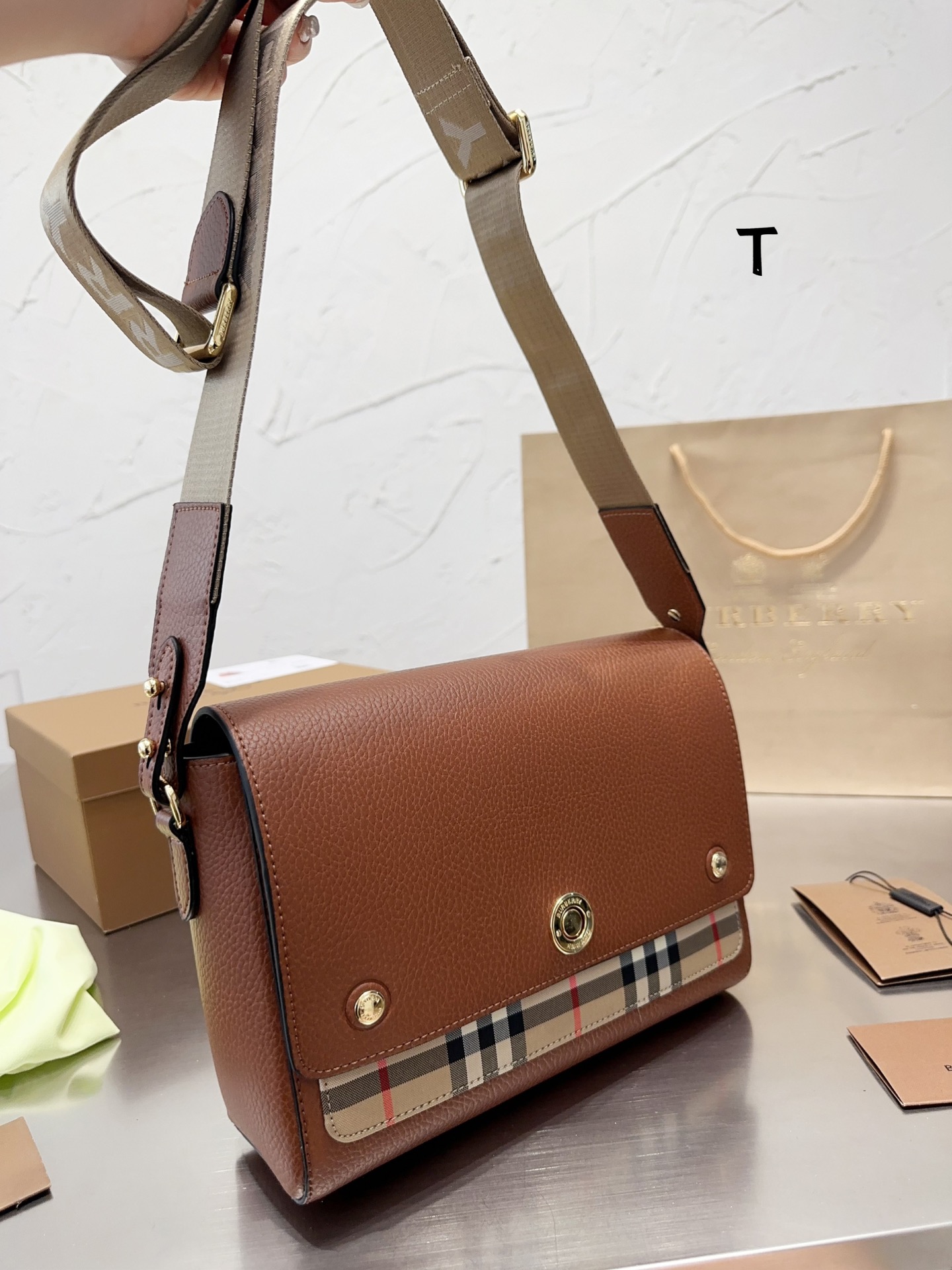 Burberry Crossbody & Shoulder Bags Messenger Bags Canvas Horseferry