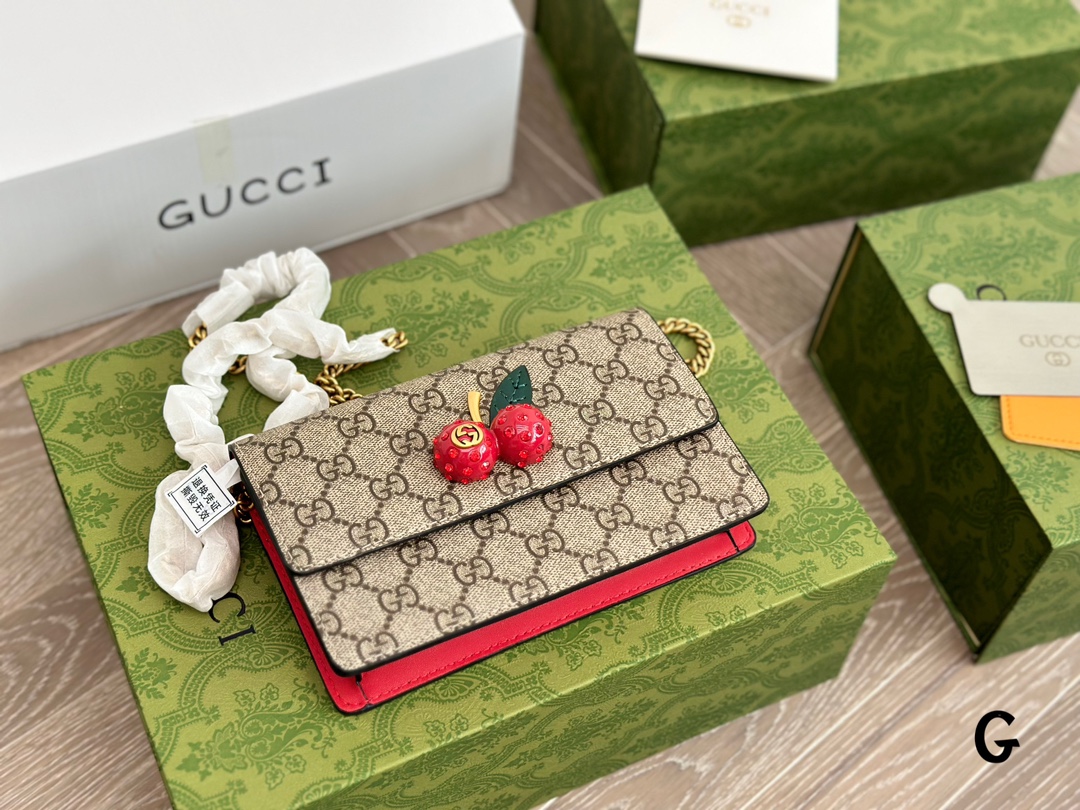 Gucci Zestaw diamentów Skóra krowia Kolekcja letnia Fashion